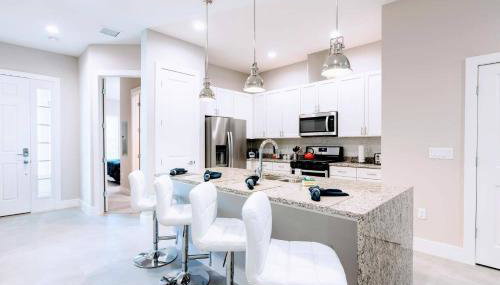 4 BR 4 BA Villa 5min Disneyworld 1804ft BBQ - Foto 4