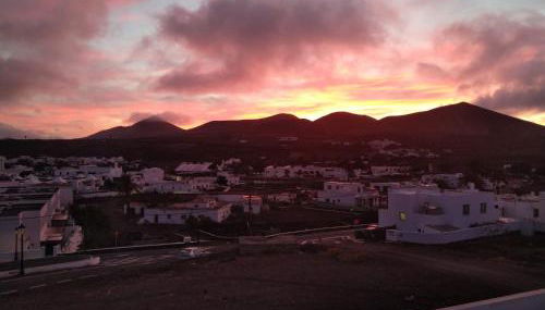 Tranquilidad entre volcanes - Photo 3