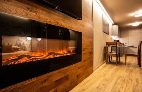 WHISPERING PINES LODGE Mountain view apartment with ski-in access - Foto 32