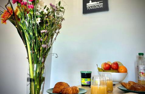 " Studio 5ème Ciel " Vue - Centre Ville - Wifi - Foto 7