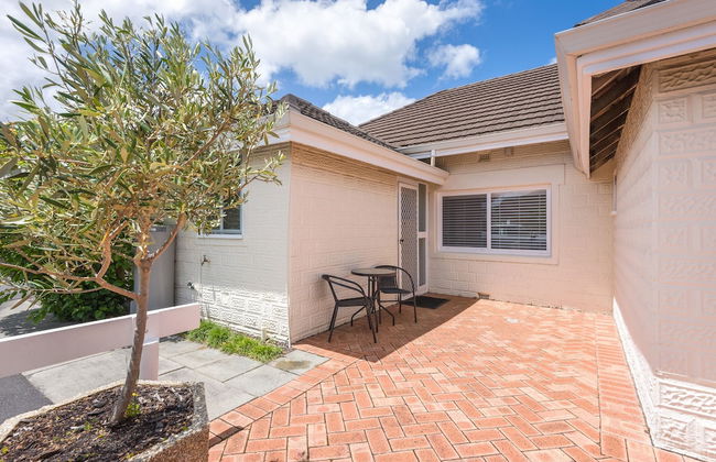 Albany Holiday Units - Photo 29