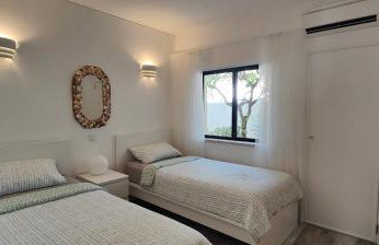 The Swallow's rest beach house - Meia Praia - Foto 18