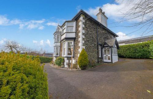 Georgian home with hot tub - Foto 33