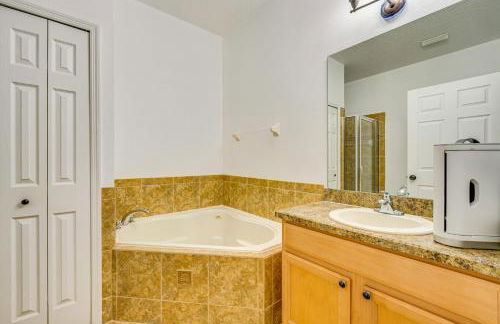 16 Mi to Animal Kingdom Family Home with Pool - Foto 18