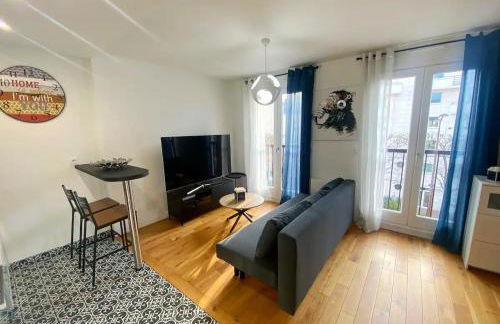 Cosy Appartement - 200m de Paris - Foto 1