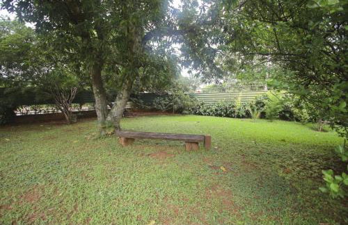 Villa Verde casa espaçosa com piscina e área verde no Lago Norte Brasilia - Foto 18