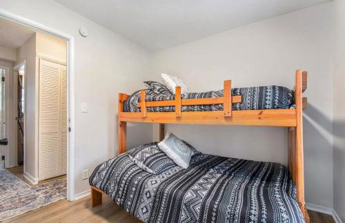 Eagle's Beach Nest - Photo 13