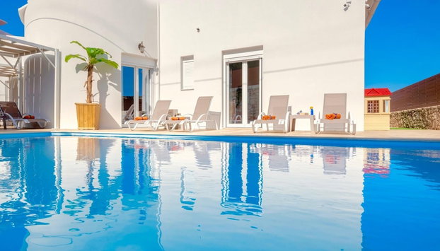 Sky Beachfront Villa With Private Pool - Photo 2, Primary image