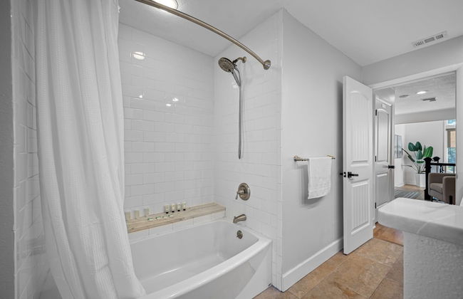 Court Haven Paradise: Your All-in-one Getaway - Foto 28