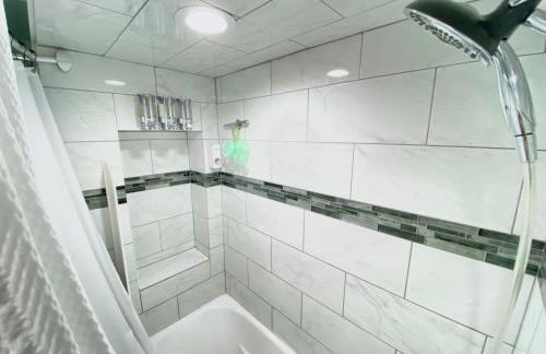 Stylish two homes in one house 6 bedrooms 2 kitchens - Foto 37