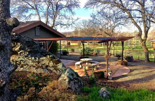 Quiet Cottage Rental for Two in Horse Country near Yosemite National Park Gateway, California - Foto 5