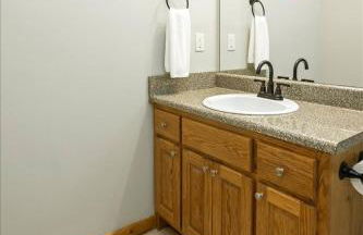 4 BR Mountain Cabin with Hot Tub & Fire Pit in GA - Foto 23