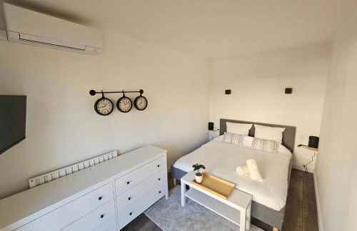 2 pièces lumineux, proche plage, parking, clim, hippodrome - Foto 15