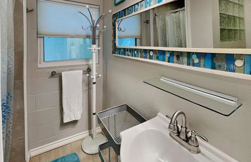 Harbor Lights Cottages #3 by Miss Kitty’s - Foto 13