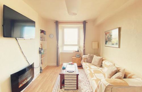 Edinburgh Meadowbank 1-Bedroom Flat - Photo 1