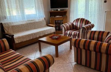 TRADITIONAL HOUSE IN THE VILLAGE - Foto 5