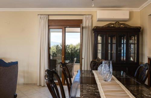 Villa Aris: A Serene Experience, 3BRs, Pool & Bbq - Photo 24