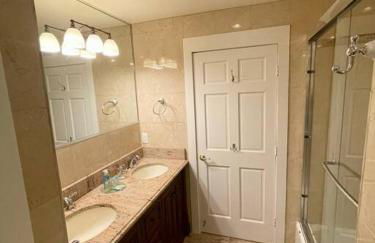 Spacious Oceanview Villa Elegant Coastal Escape, Sleeps 22 - Foto 34