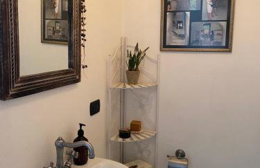 Iconic Italian Townhouse w Rooftop Terrace & Mountain View, Pigna - Foto 15