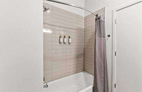 Pinnacle Heights 2Bdrm 3rd flr Near Walmart Amp Pool Fitness Center Yoga Studio Dog Spa - Foto 25