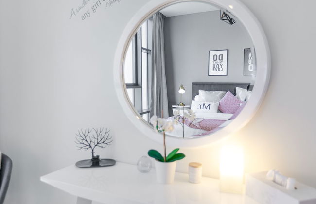 FAM Living - City Walk Mall - Photo 5