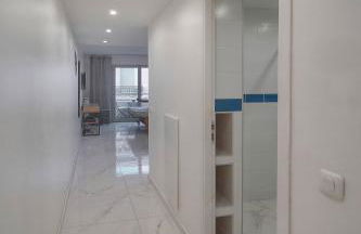 FRGK Victoria 4 Central Cannes 1BR Terrace, AC & Ultra-Fast Wi-Fi - Photo 19