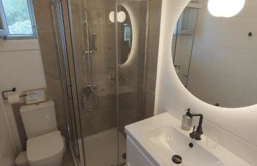 Farmhouse with pool minutes from beach - Photo 15