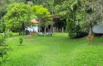 Sítio com Casa de Madeira com 2 quartos 100m2 px Centro de Salesópolis - Foto 23