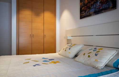 AT021 Apartment with pool in front of the beach - Foto 16