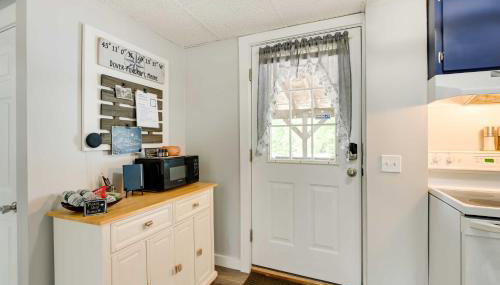 Chic and Central Apartment about 6 Mi to Sebec Lake! - Foto 4