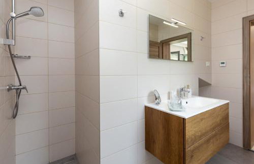 Villa Filton with private pool, sauna, pool and jacuzzi - Foto 40