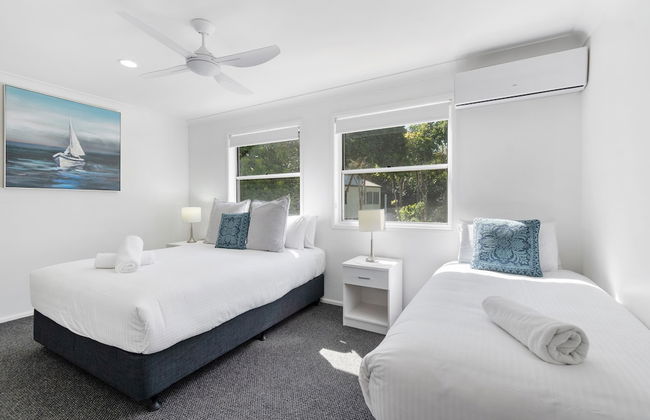 Noosa Entrance Waterfront Resort - Photo 5