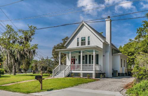 New Listing - Centrally located Beaufort home - Foto 7