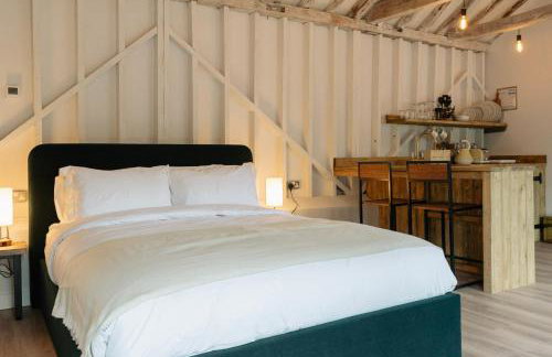 1 Henham Barns - Photo 4