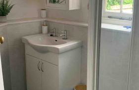 Location Spacious Character Flat in Central Rye - Foto 4