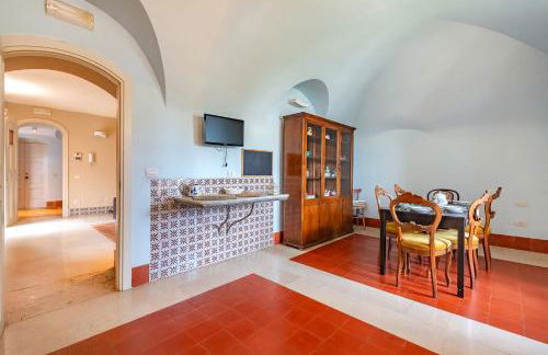 Nella Apartment With Pool - Happy Rentals - Foto 32