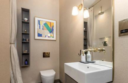 Luxury Wood panelled West End GF Flat - Foto 4