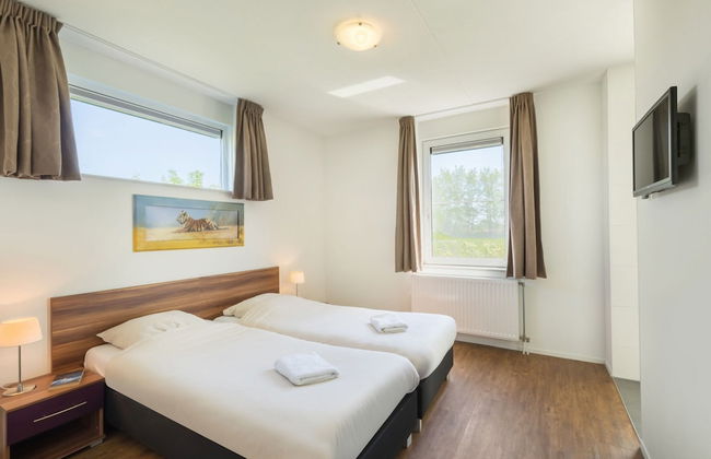 Large Luxury Villa in a National Park - Photo 3