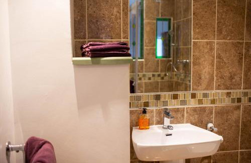 Lavington Johnston - Foto 14