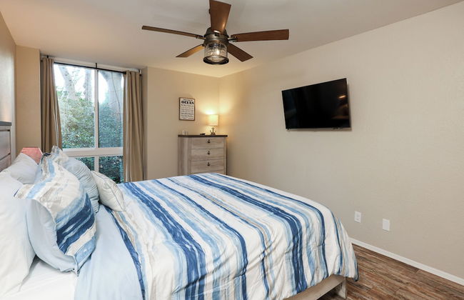 Oceanside Beach Condos - Photo 19