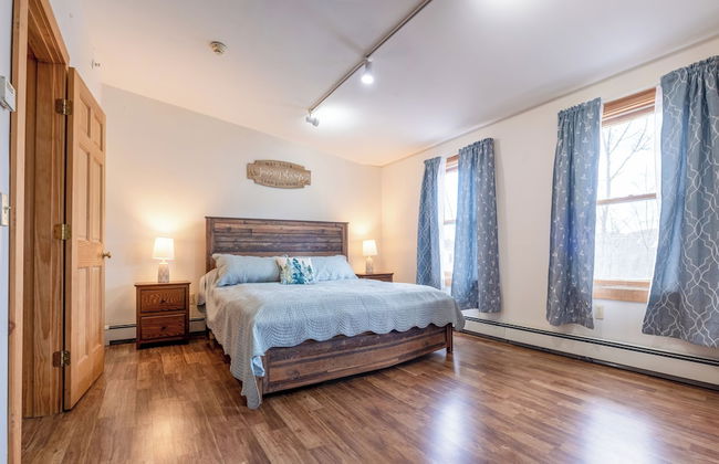 Downtown Apartments in Bar Harbor - Photo 3