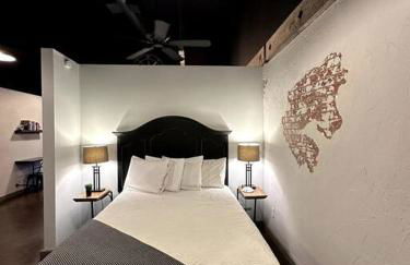 Haven at Hazel ~ Downtown Studio - Foto 35