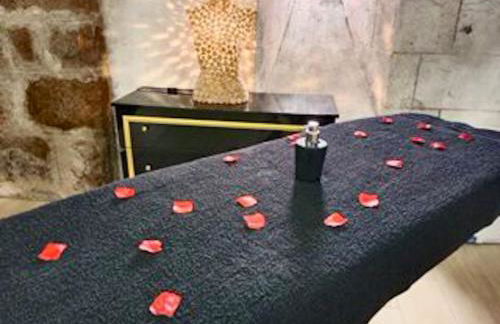 Luxueux Studio à Ambrières-les-Vallées - 85 m² avec Jacuzzi - Foto 21