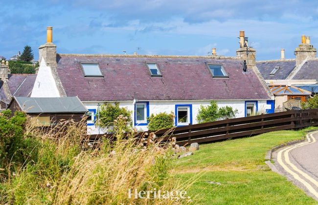 Beach Cottage Pet Child Friendly Stay in Moray - Photo 32