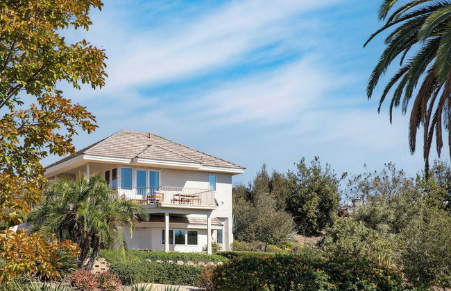 Modern Temecula Mansion w Pool, Hot Tub, Guest House & Valley Views Camila by Avantstay - Photo 3