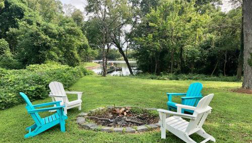 Waterfront Home With Boat Dock & Study - Photo 4, Garden