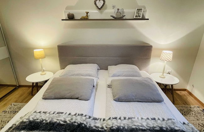 Rustic and Radiant Retreat Apartments With Terrace - Foto 2