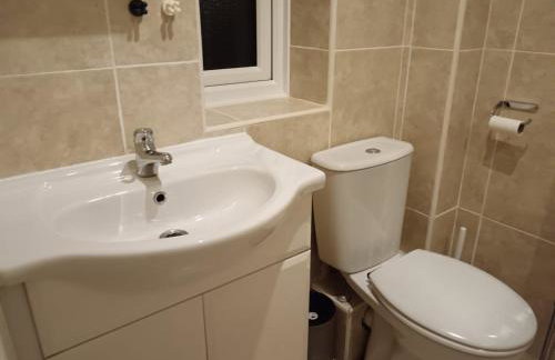 Stunning 4 BR Townhouse for 8 With Free Parking - Foto 18