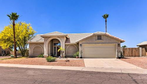 Mod Casa Grande Home with Patio on the Water! - Foto 2