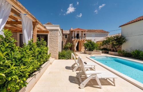 Apartment Varos with shared pool - Foto 12